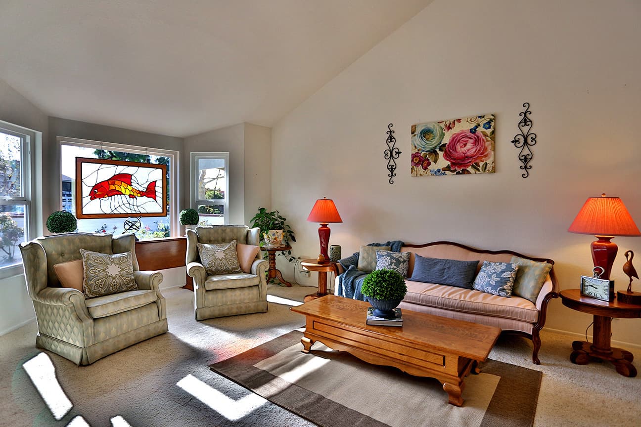 Past Auld Castle real estate sale