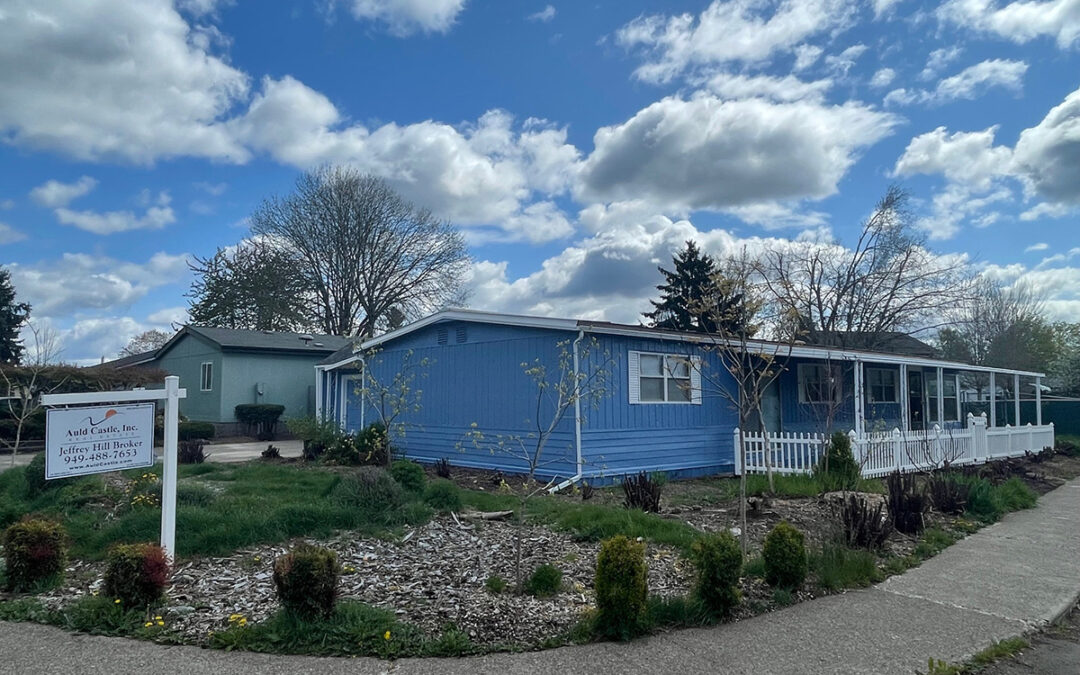 2216 Greentree Dr NE, Salem, OR 97305